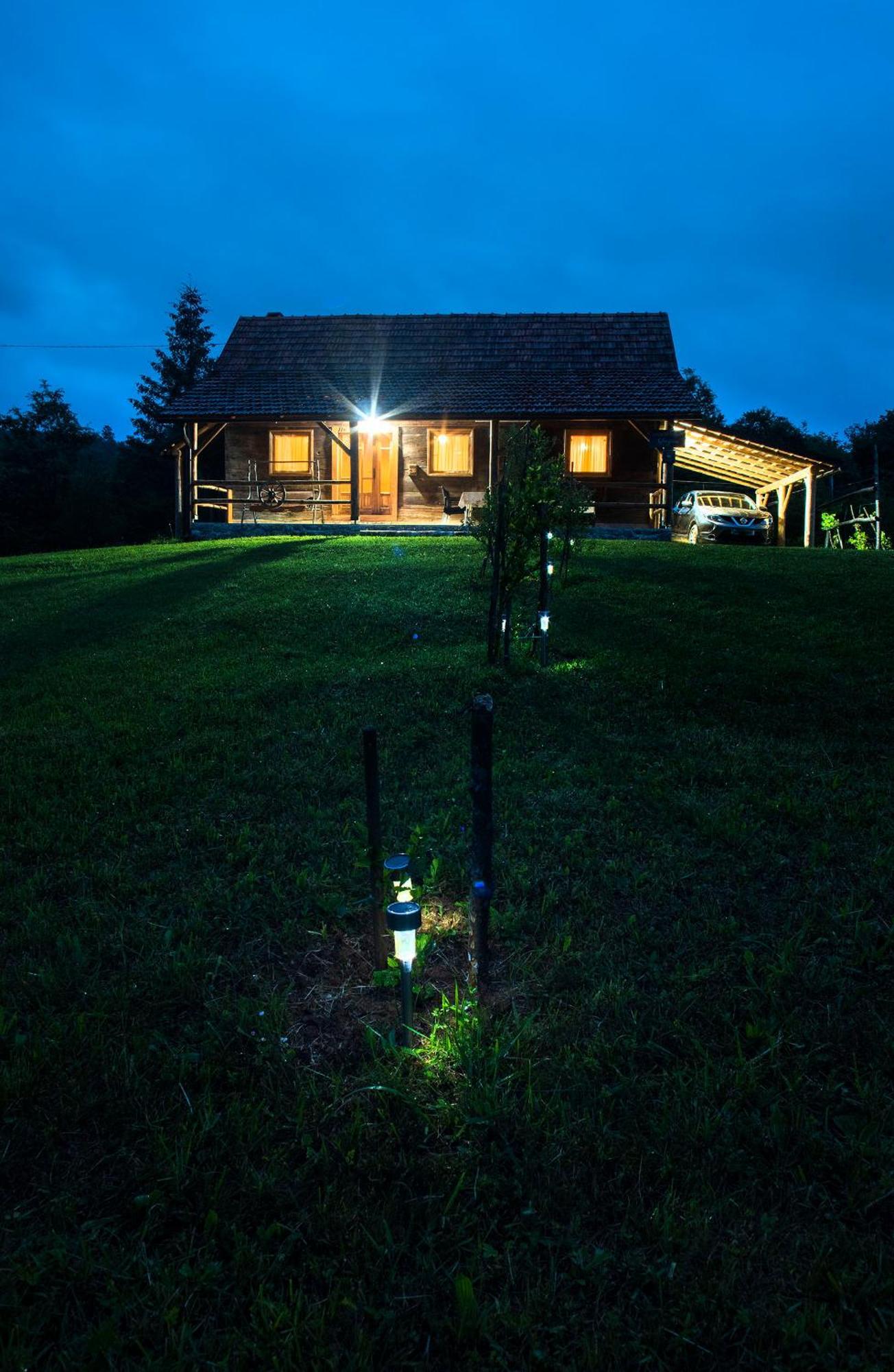Villa Kuca Za Odmor Slunjcica Extérieur photo